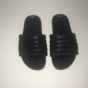 Giulia Taddeucci Slides Size 37